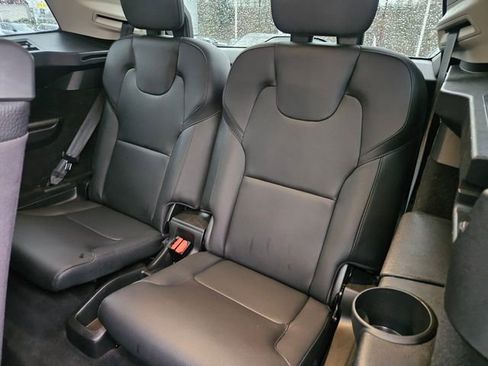 Used 2023 Volvo XC90 B5 Plus w/ Protection Package Premier image 17