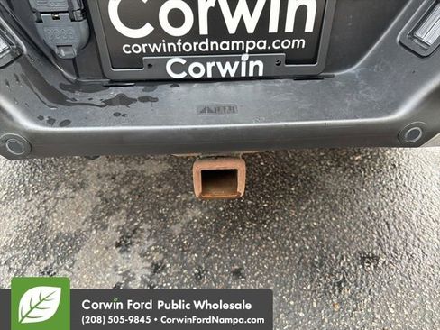 Used 2017 Ford F150 XLT w/ Equipment Group 302A Luxury image 11