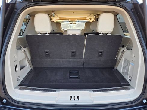 Used 2021 Lincoln Navigator Reserve w/ Luxury Package AWD/4WD image 15