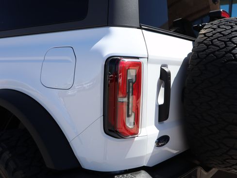 Certified 2023 Ford Bronco Badlands w/ Sasquatch Package AWD/4WD image 14