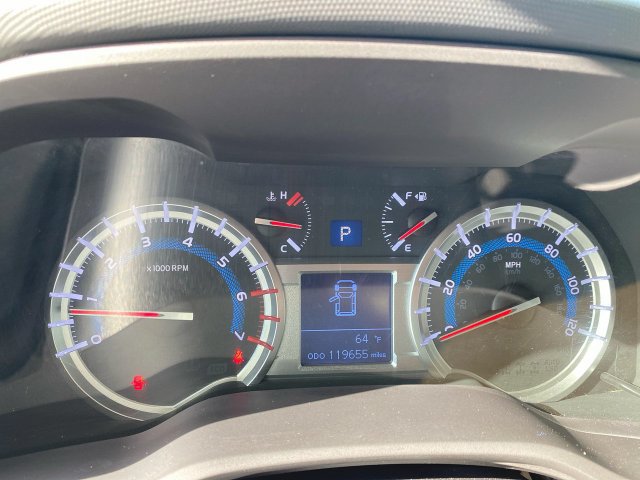 Used 2016 Toyota 4Runner SR5 AWD/4WD image 15
