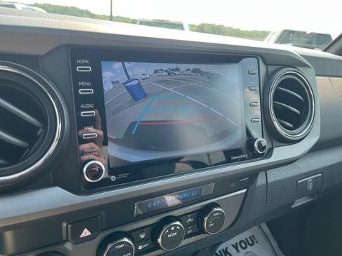 Used 2021 Toyota Tacoma TRD Sport AWD/4WD image 22