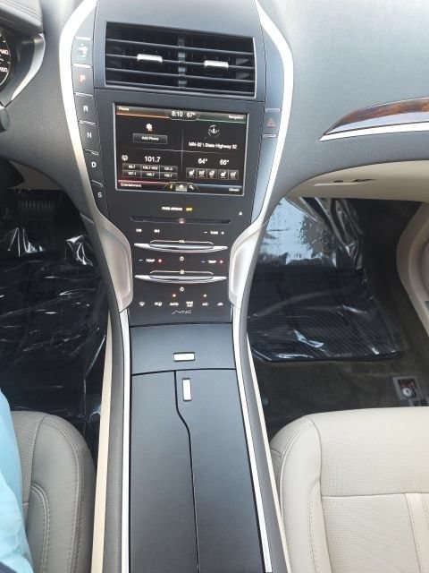 Used 2016 Lincoln MKZ AWD w/ Equipment Group 300A Reserve image 8