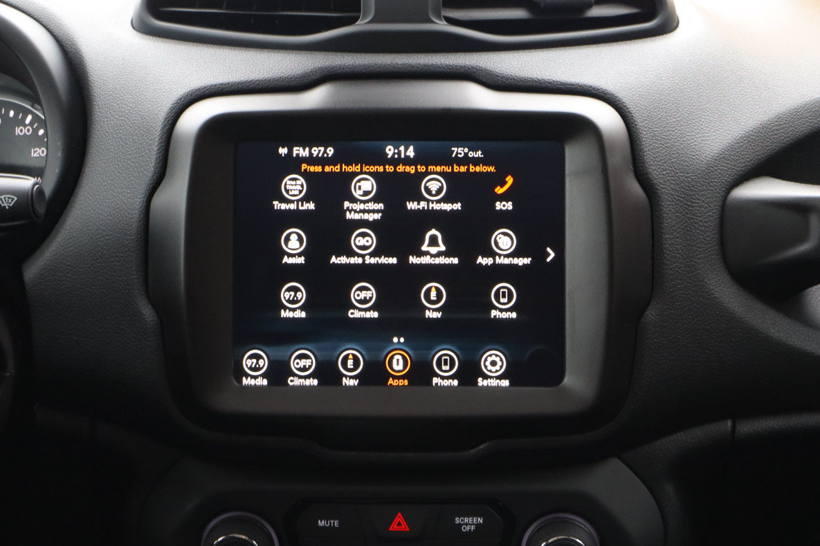 Used 2023 Jeep Renegade Altitude w/ Sun/Sound Group AWD/4WD image 22