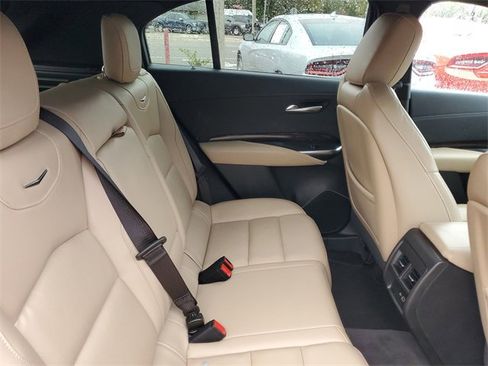 Used 2024 Cadillac XT4 Premium Luxury image 34