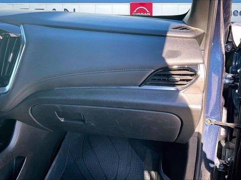 Used 2023 Chevrolet Traverse LT image 24