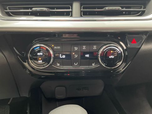 New 2026 Chevrolet Trax LT w/ Driver Confidence Package FWD image 5