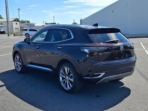 Used 2021 Buick Envision Avenir w/ Technology Package II AWD/4WD image 4