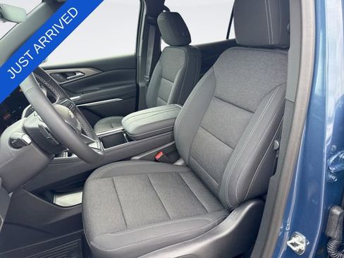 New 2026 Chevrolet Traverse LT image 11