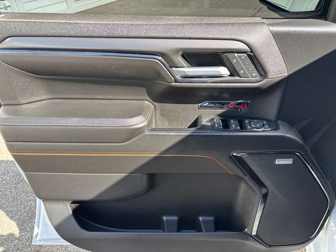 Certified 2022 GMC Sierra 1500 AT4 w/ AT4 Premium Package AWD/4WD image 19