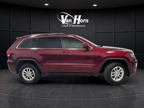 Used 2018 Jeep Grand Cherokee Laredo AWD/4WD image 8
