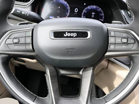 New 2026 Jeep Grand Cherokee Limited RWD image 20