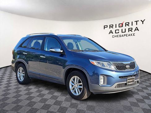 Used 2014 Kia Sorento LX FWD image 3