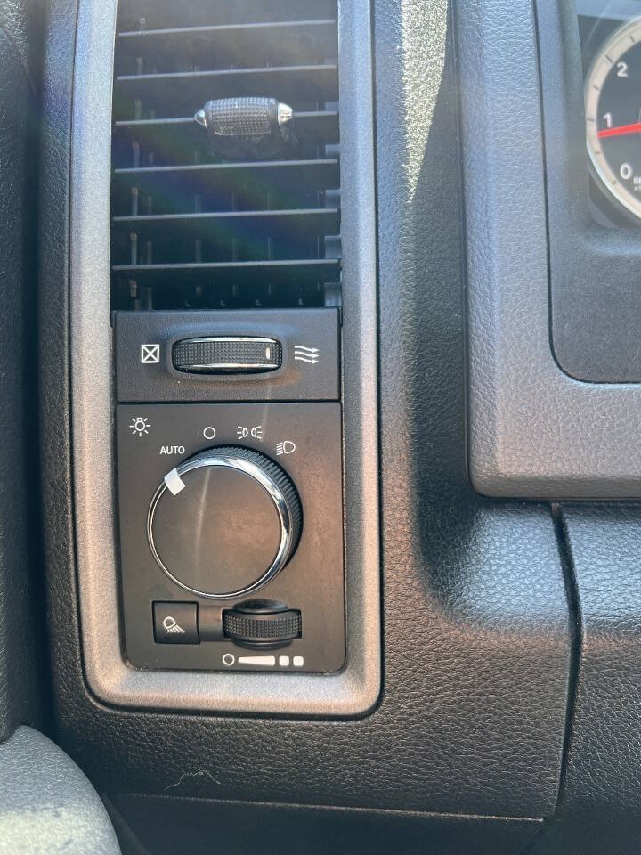 Used 2016 RAM 1500 Tradesman w/ Power & Remote Entry Group AWD/4WD image 16