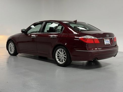 Used 2009 Hyundai Genesis 3.8 w/ Premium Pkg 2 image 3