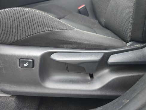 Used 2018 Toyota C-HR XLE image 12