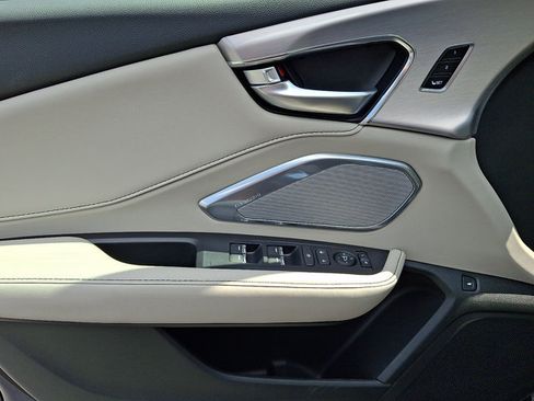 Used 2025 Acura RDX SH-AWD w/ Technology Package image 13