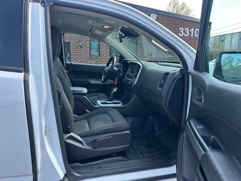 Used 2022 Chevrolet Colorado LT w/ Fleet Safety Package image 14