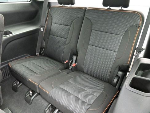 Used 2023 GMC Acadia AT4 AWD/4WD image 34