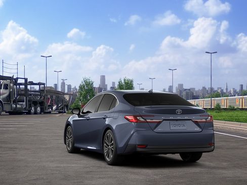 New 2026 Toyota Camry XLE image 7