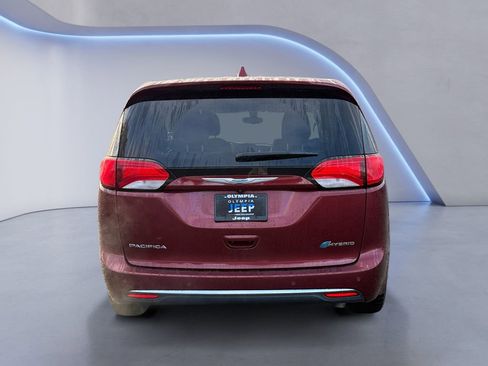 Used 2018 Chrysler Pacifica Touring Plus image 5