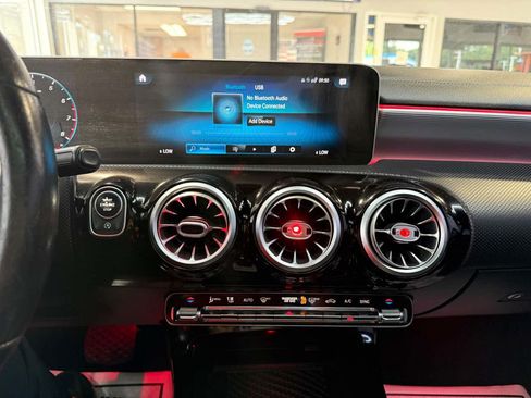 Used 2020 Mercedes-Benz CLA 250 w/ Premium Package image 12