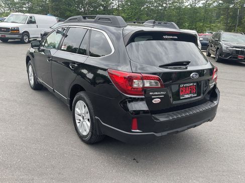 Used 2017 Subaru Outback 2.5i Premium AWD/4WD image 3