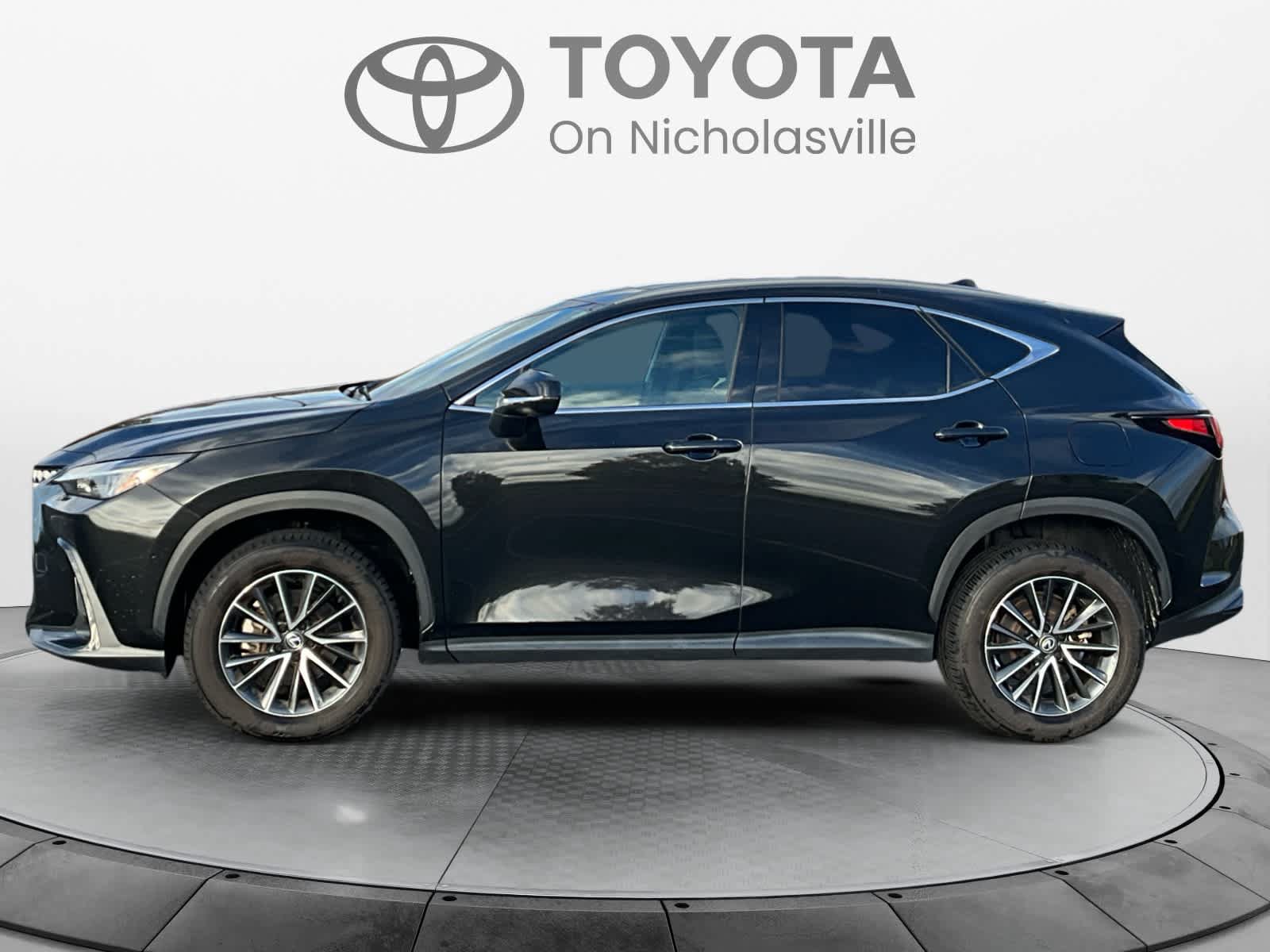 Used 2024 Lexus NX 350 AWD image 2