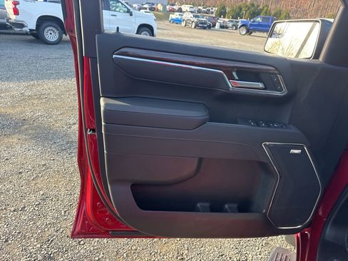 Used 2025 Chevrolet Silverado 1500 RST image 18