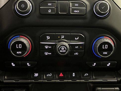 Used 2022 Chevrolet Silverado 3500 LT image 19