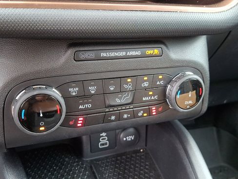 Used 2024 Ford Bronco Sport Outer Banks AWD/4WD image 16