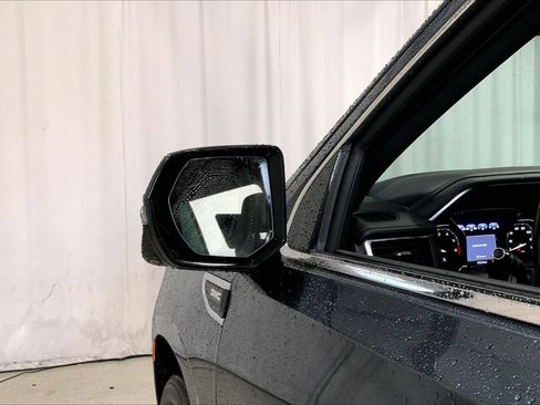 Used 2021 GMC Yukon Denali w/ Denali Premium Package RWD image 10