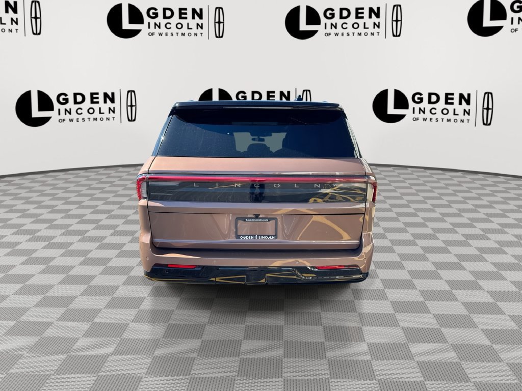 Certified 2026 Lincoln Navigator Black Label AWD/4WD image 7