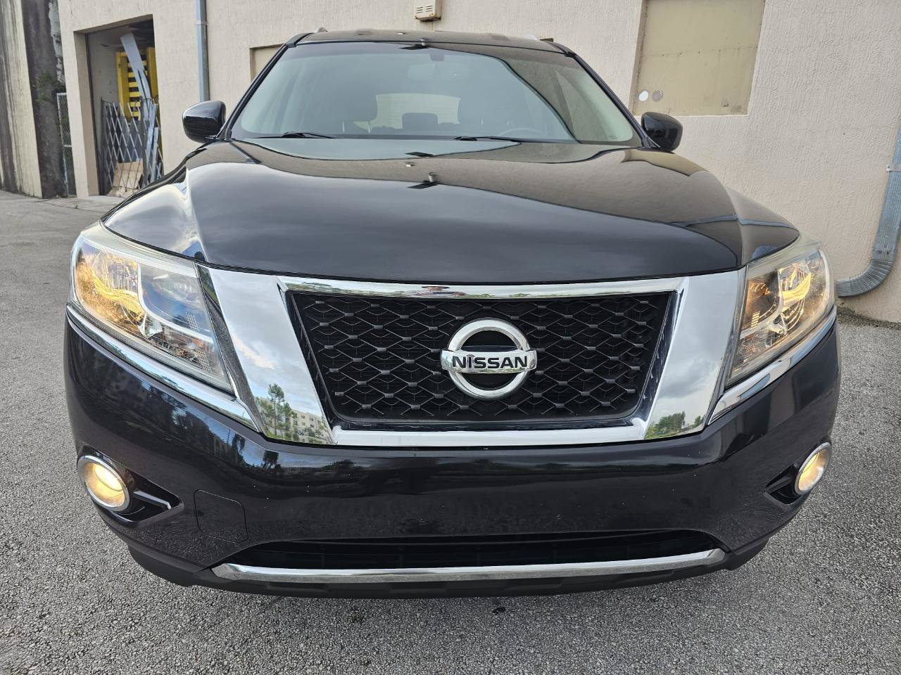 Used 2015 Nissan Pathfinder SV FWD image 29