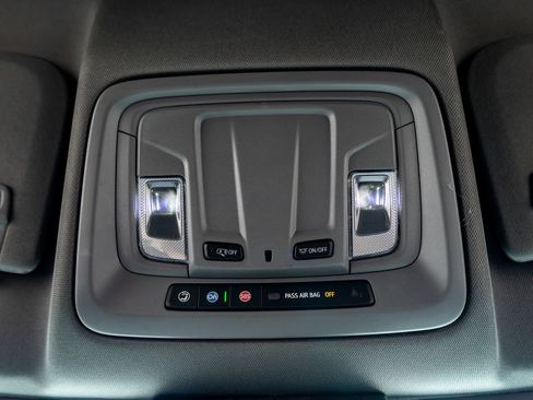 Used 2025 Chevrolet Silverado 2500 W/T w/ WT Convenience Package image 25