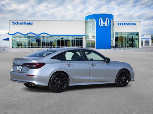 Used 2025 Honda Civic Sport image 3