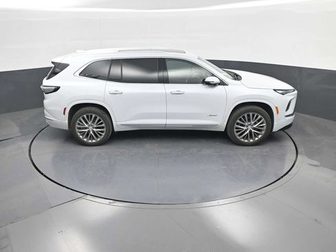Used 2026 Buick Enclave Avenir w/ Super Cruise Package AWD/4WD image 41