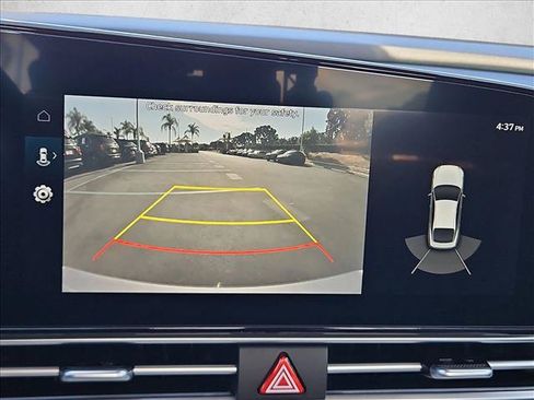 Used 2023 Hyundai Elantra Limited FWD image 14