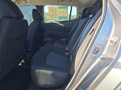 Used 2023 Nissan Leaf S FWD image 18