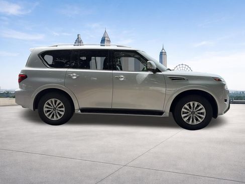 Used 2024 Nissan Armada SV AWD/4WD image 6