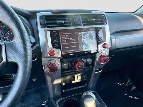 Used 2022 Toyota 4Runner SR5 Premium image 15