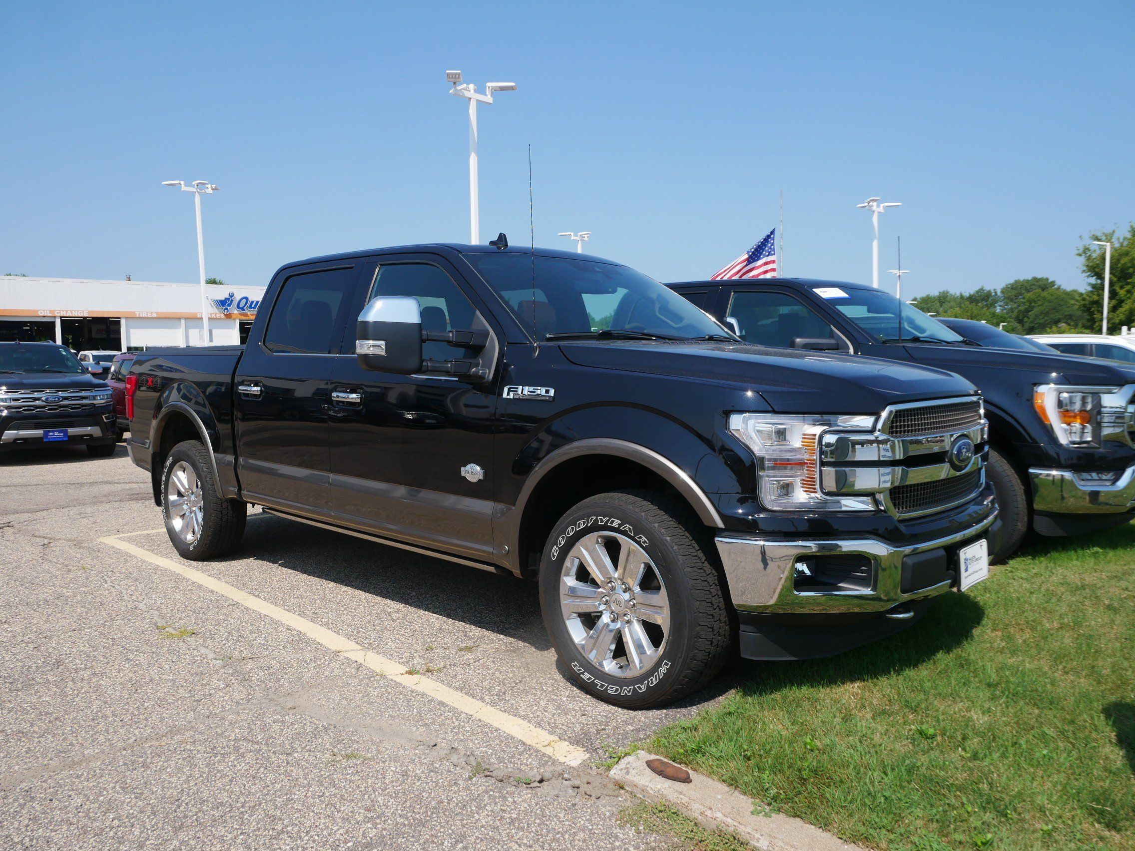 Used 2019 Ford F150 King Ranch w/ Equipment Group 601A Luxury AWD/4WD image 3