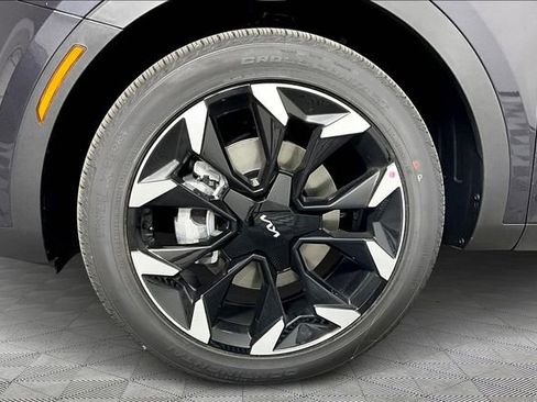 Certified 2026 Kia Sorento EX w/ EX Premium Package FWD image 13