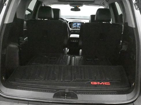 Used 2023 GMC Acadia SLT w/ Elevation Edition AWD/4WD image 16