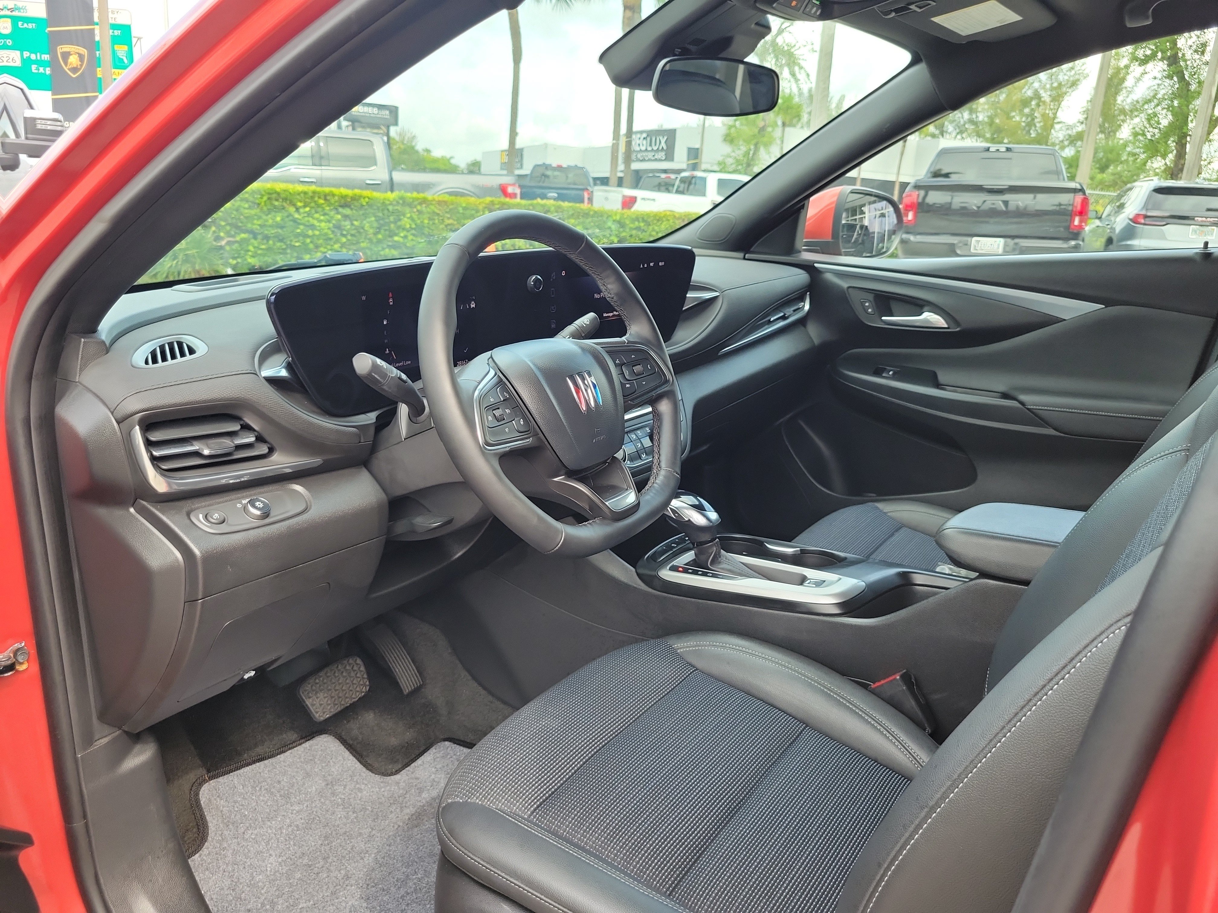 Used 2024 Buick Envista Preferred w/ Convenience I Package FWD image 9