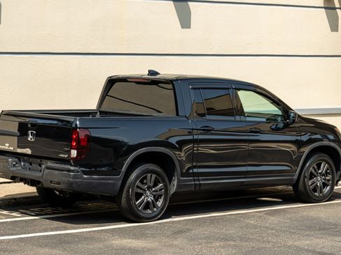 Used 2019 Honda Ridgeline Sport image 10