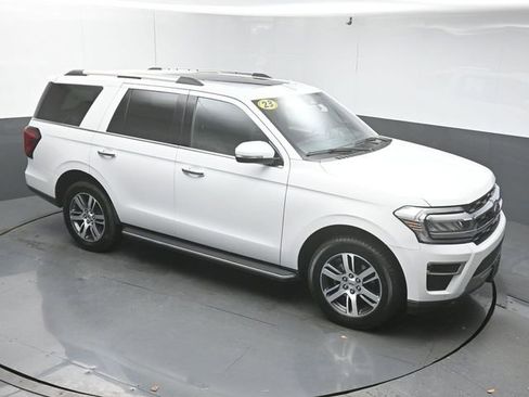Used 2023 Ford Expedition Limited RWD image 40