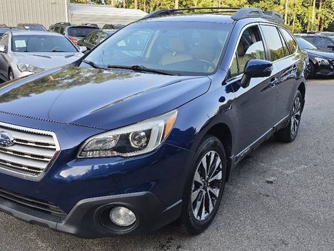 Used 2015 Subaru Outback 2.5i Limited AWD/4WD image 1