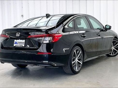 Certified 2024 Honda Civic Touring image 12