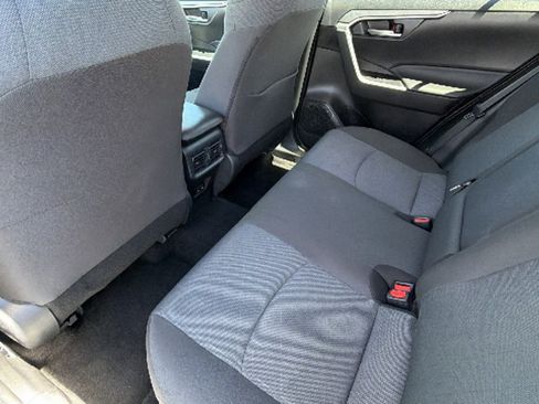 Used 2025 Toyota RAV4 XLE AWD/4WD image 24